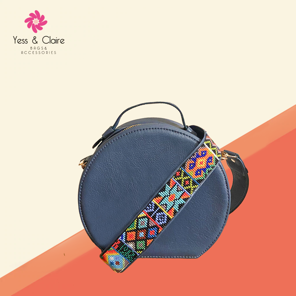 Circle Leather Bags with Art Huichol