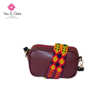 Load image into Gallery viewer, Small Leather Bags with Art Huichol